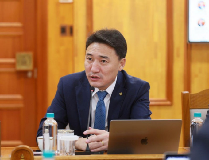 Дэлхийн газрын тосны зах зээлийн нөхцөл байдалтай холбогдуулан авч хэрэгжүүлж буй хариу арга хэмжээний явцыг эрчимжүүлэхээр боллоо